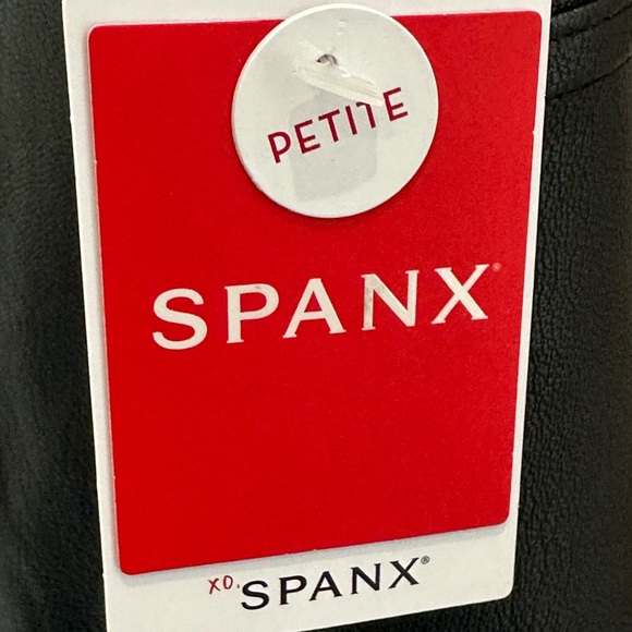 Spanx Pant Size Medium Petite NWT - Picture 7 of 8